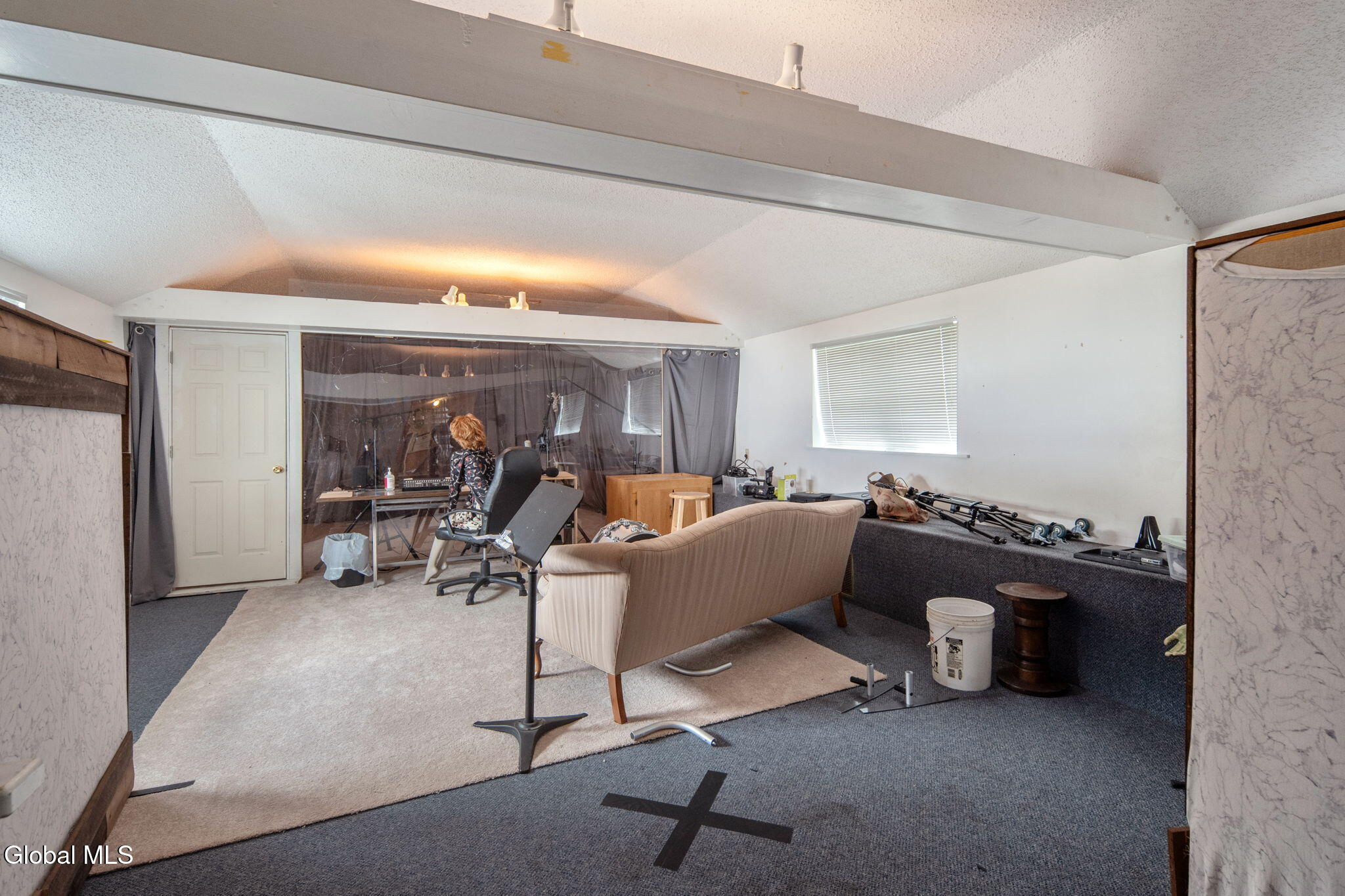 1688 US-9, Castleton-on-Hudson