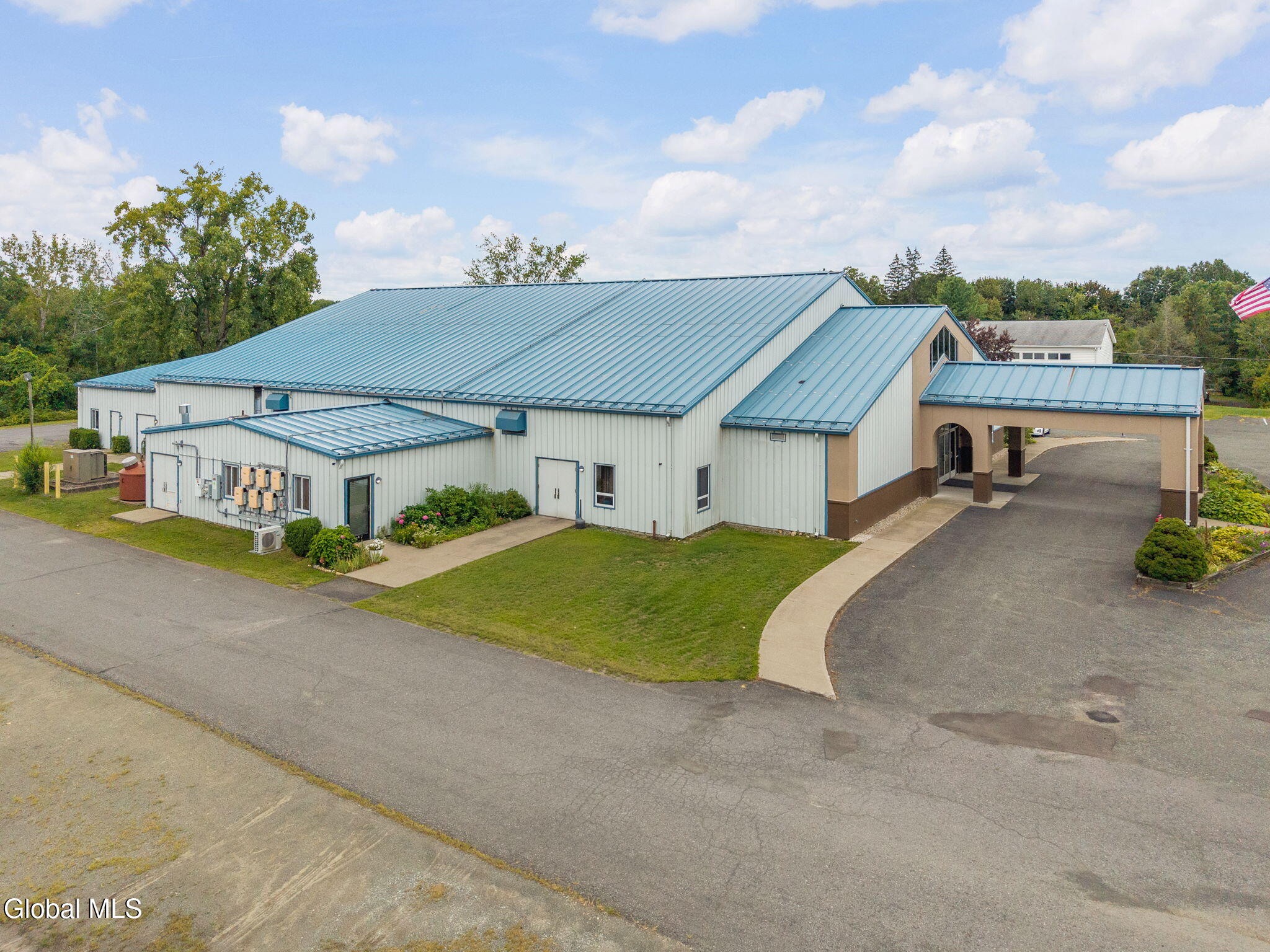 1688 US-9, Castleton-on-Hudson