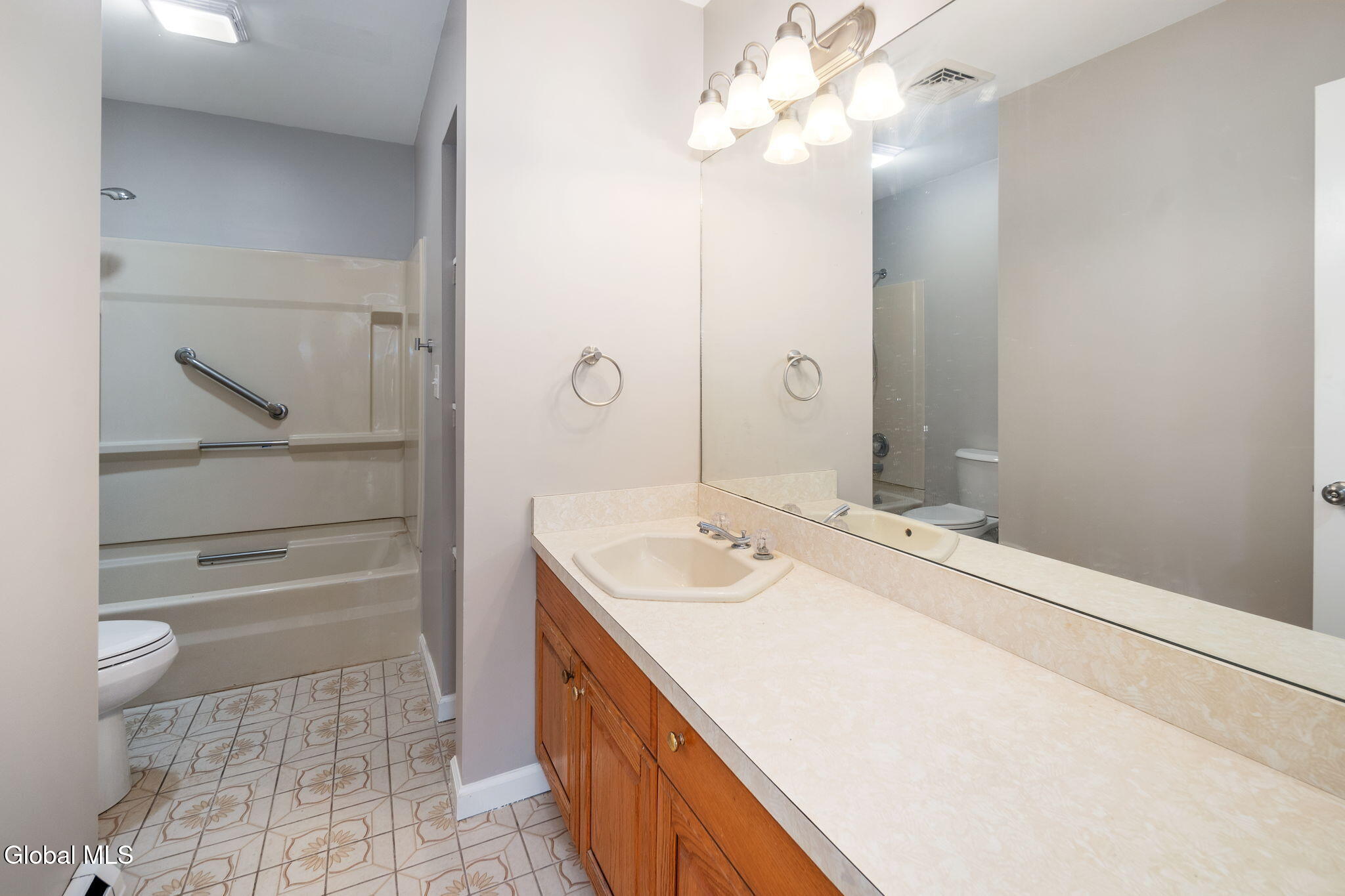 200 Hinrichsen Heights Road