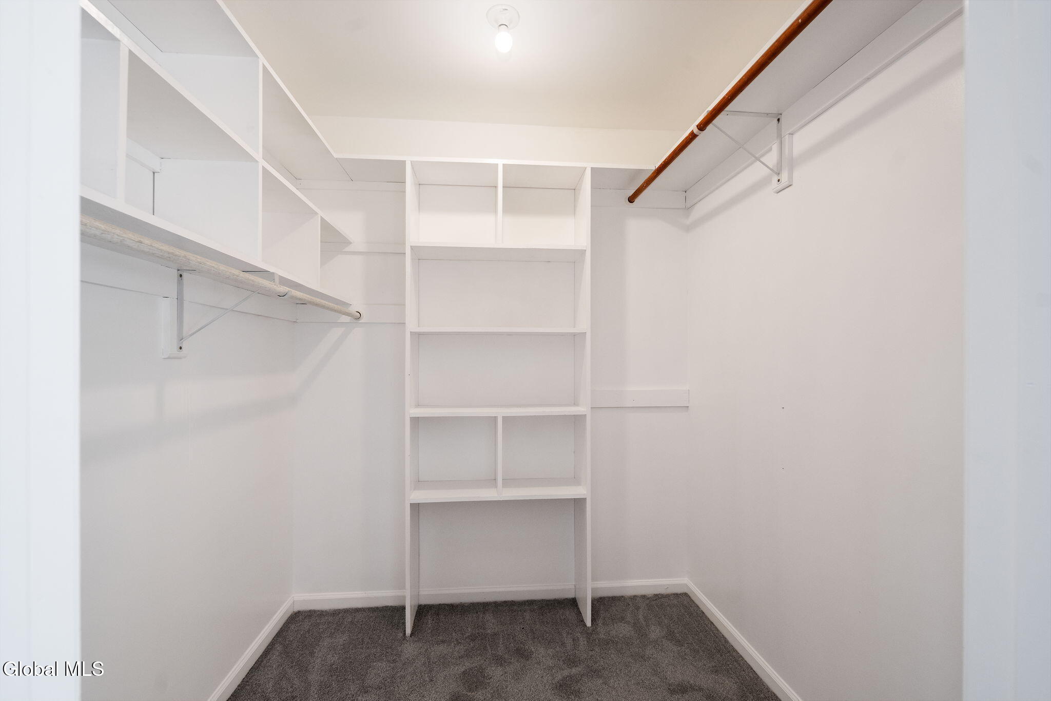 200 Hinrichsen Heights Road