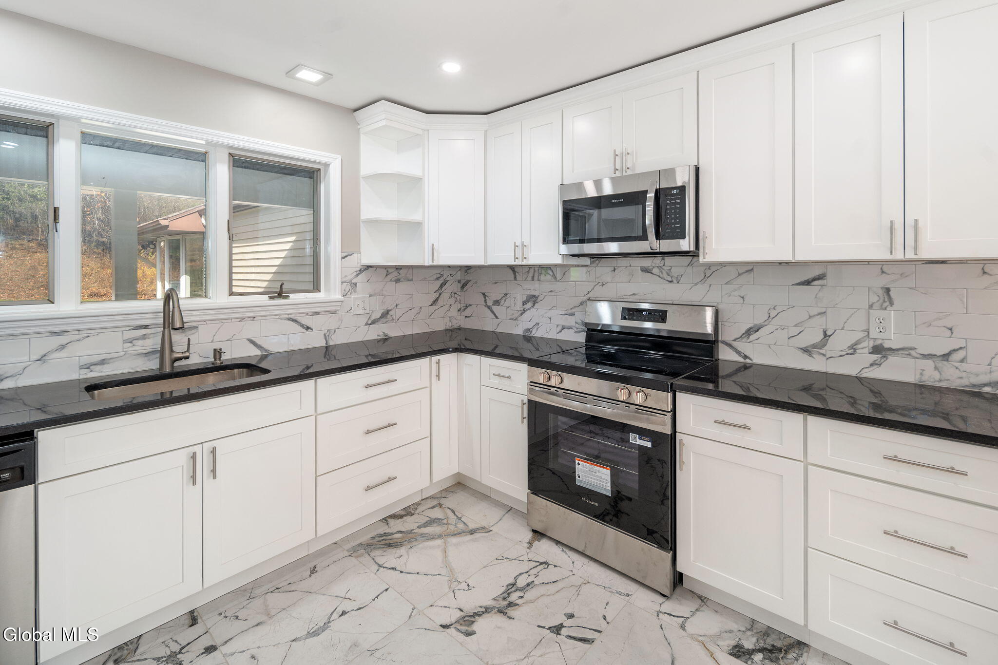 200 Hinrichsen Heights Road