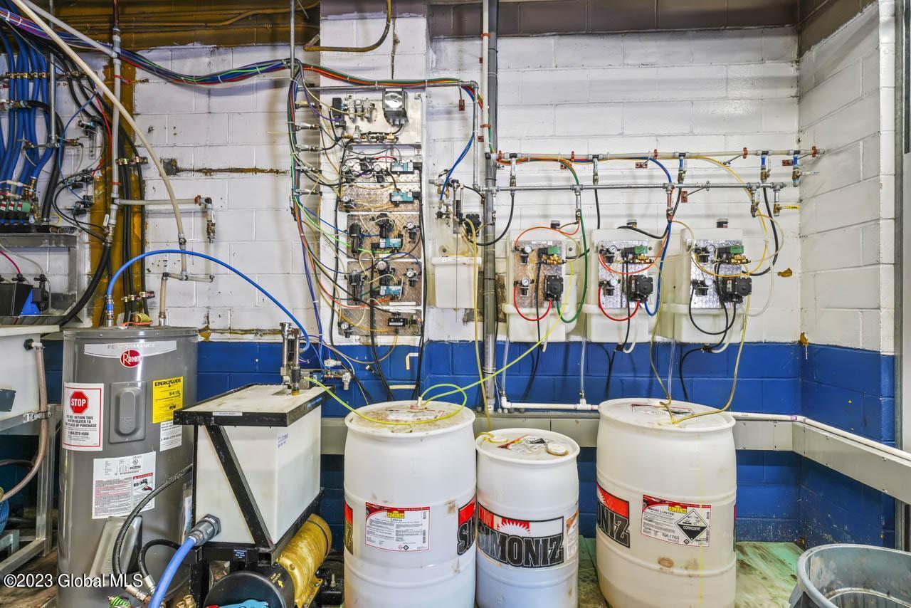 690-696 River Street