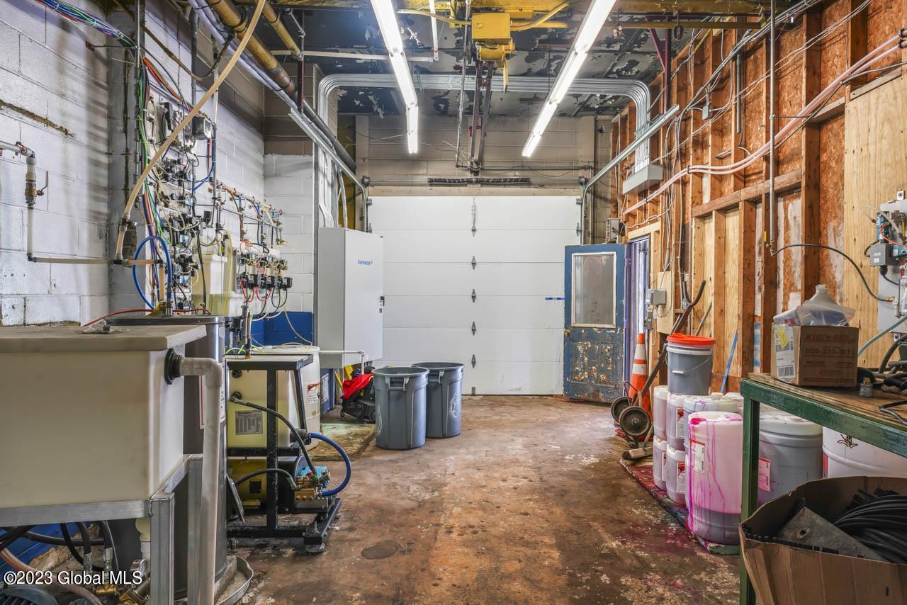 690-696 River Street