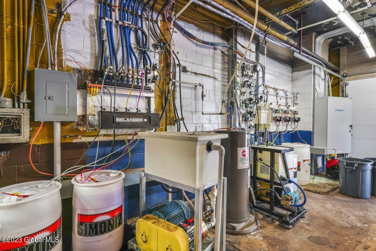 690-696 River Street