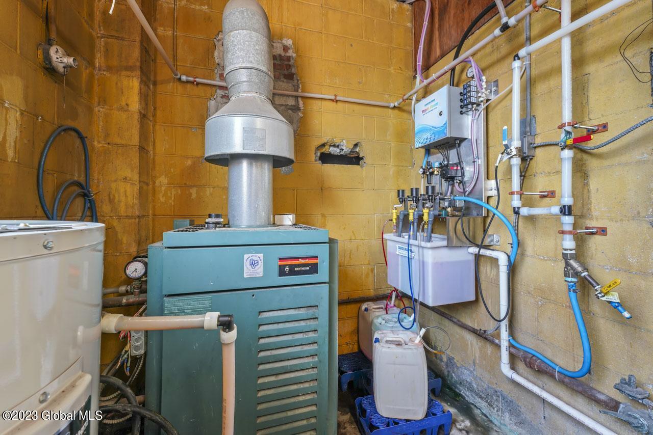 690-696 River Street