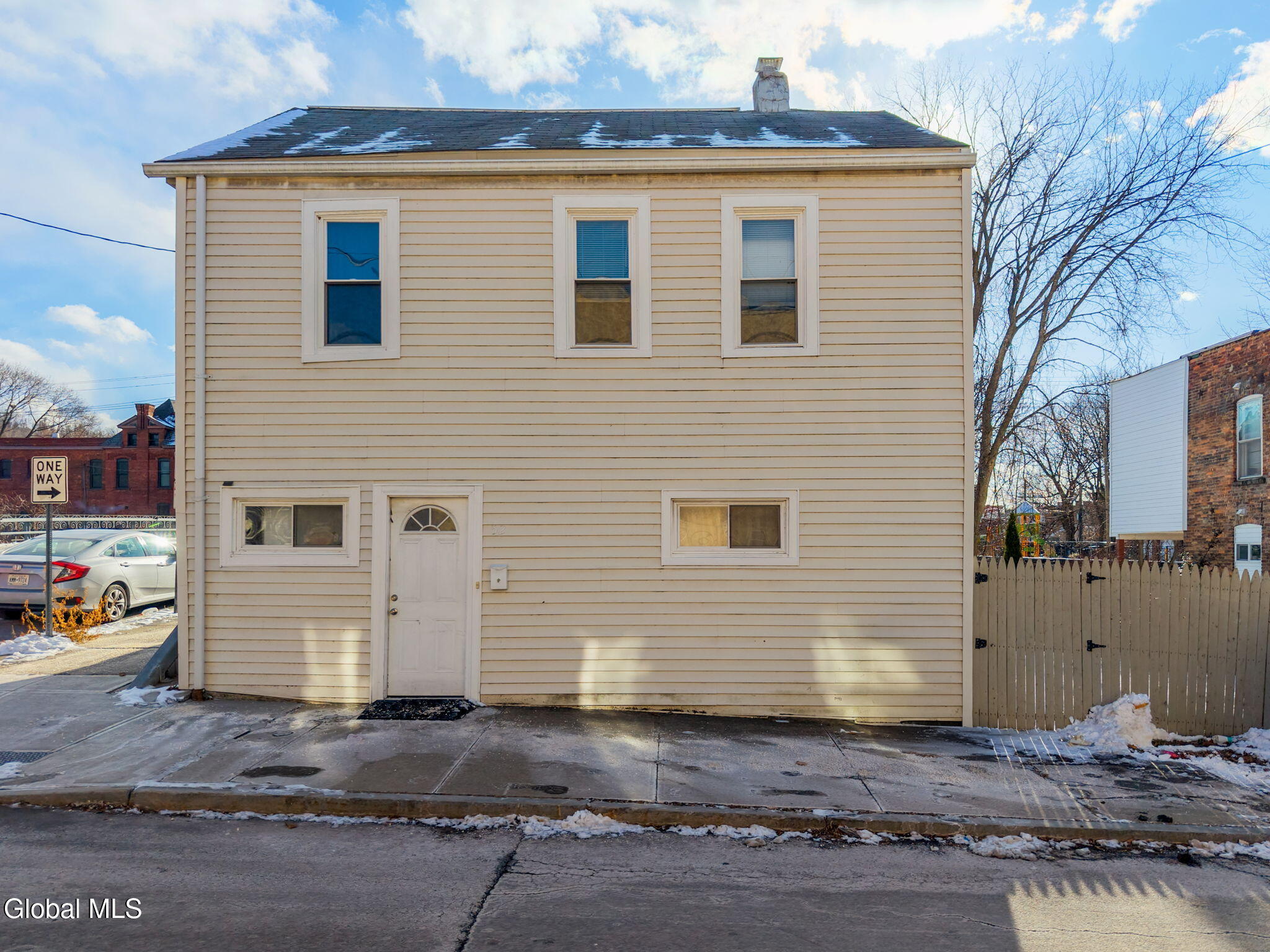 52 Ida Street