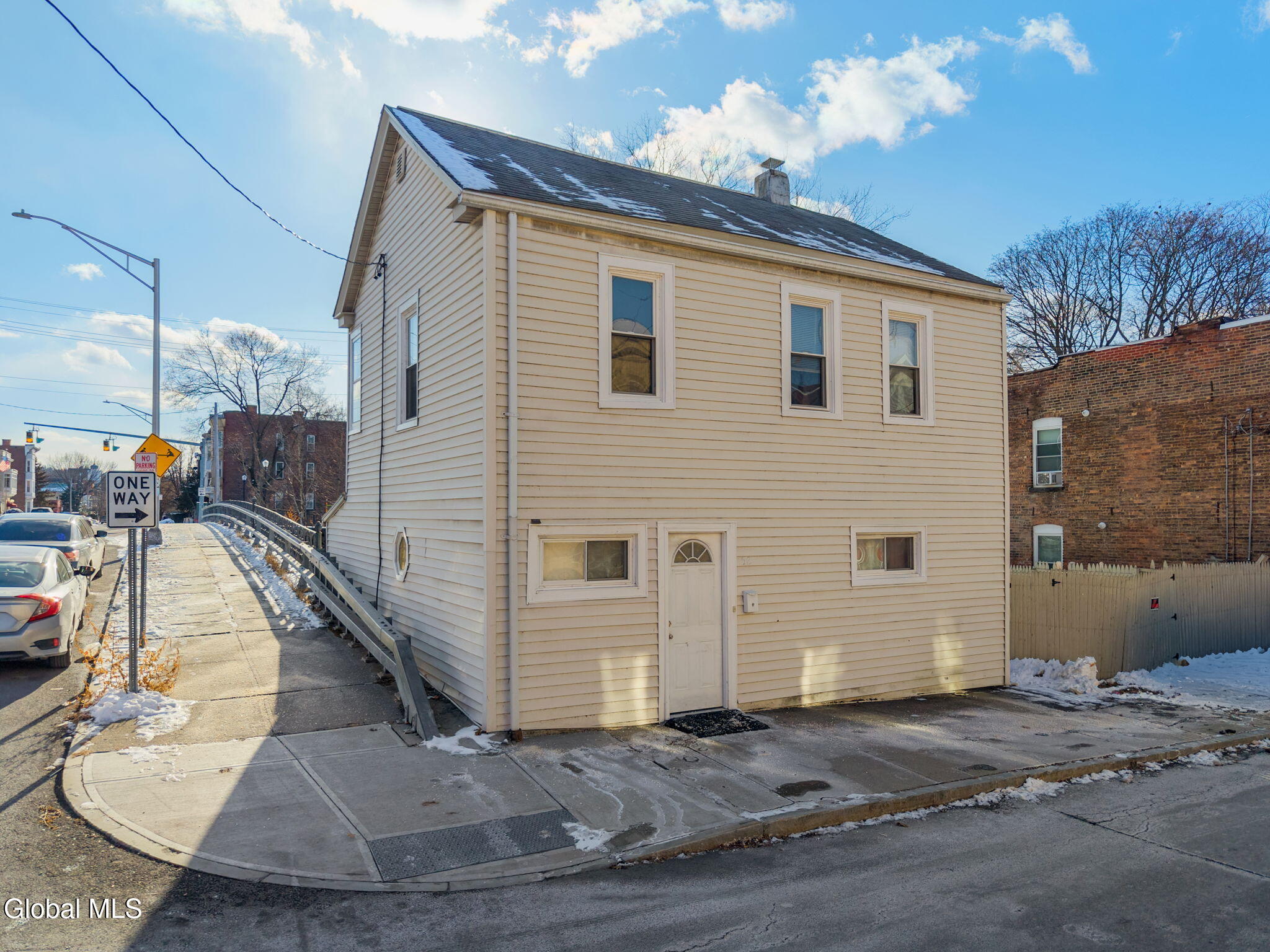 52 Ida Street