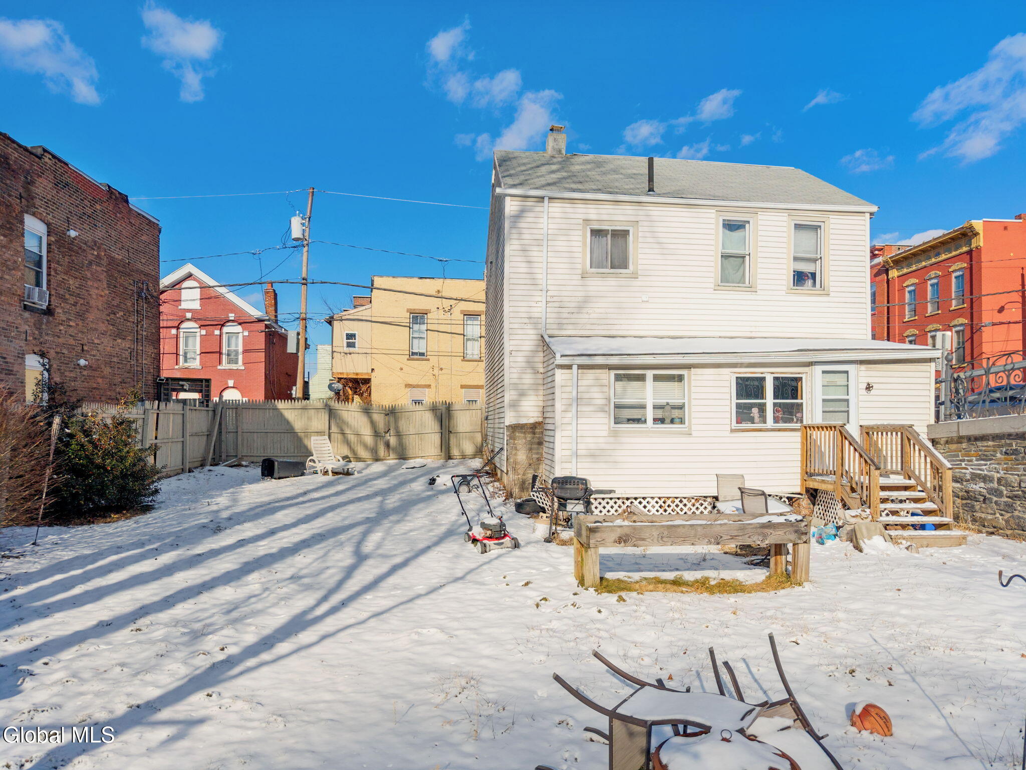 52 Ida Street