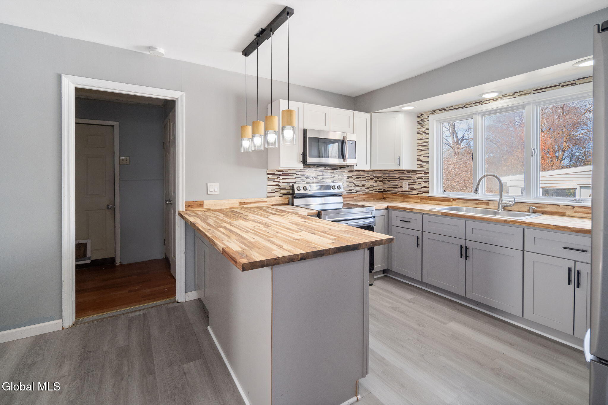 418 Eleventh Street