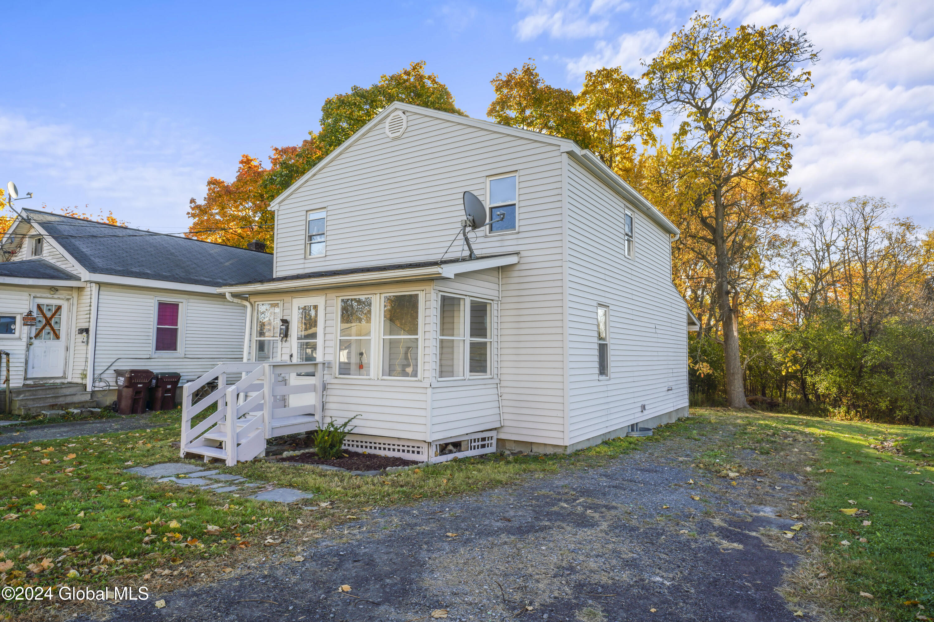 124 Cottage Street