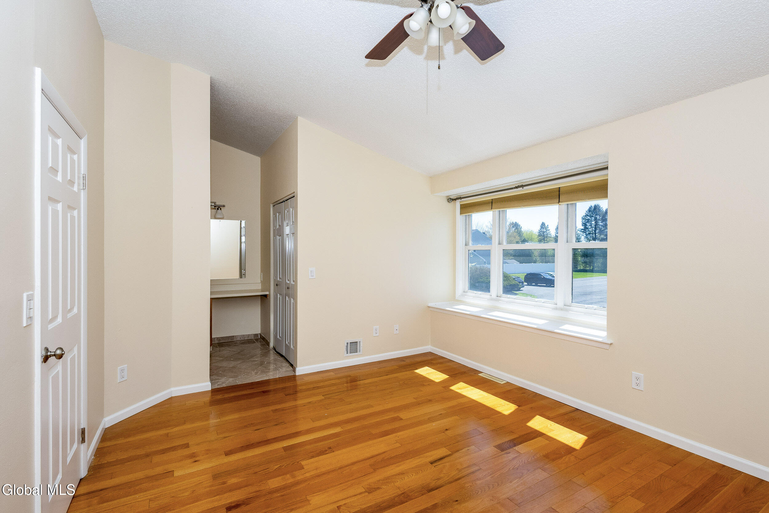 4 Justine Court