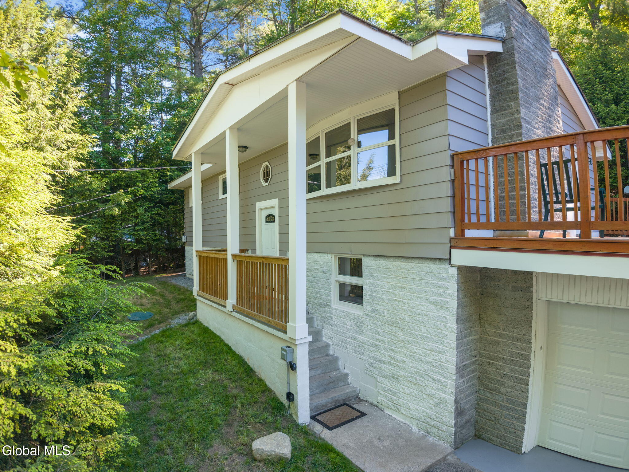 424 Lake Avenue