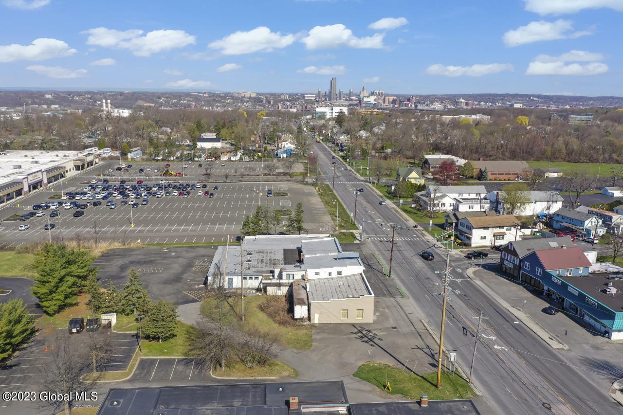 178 Columbia Turnpike