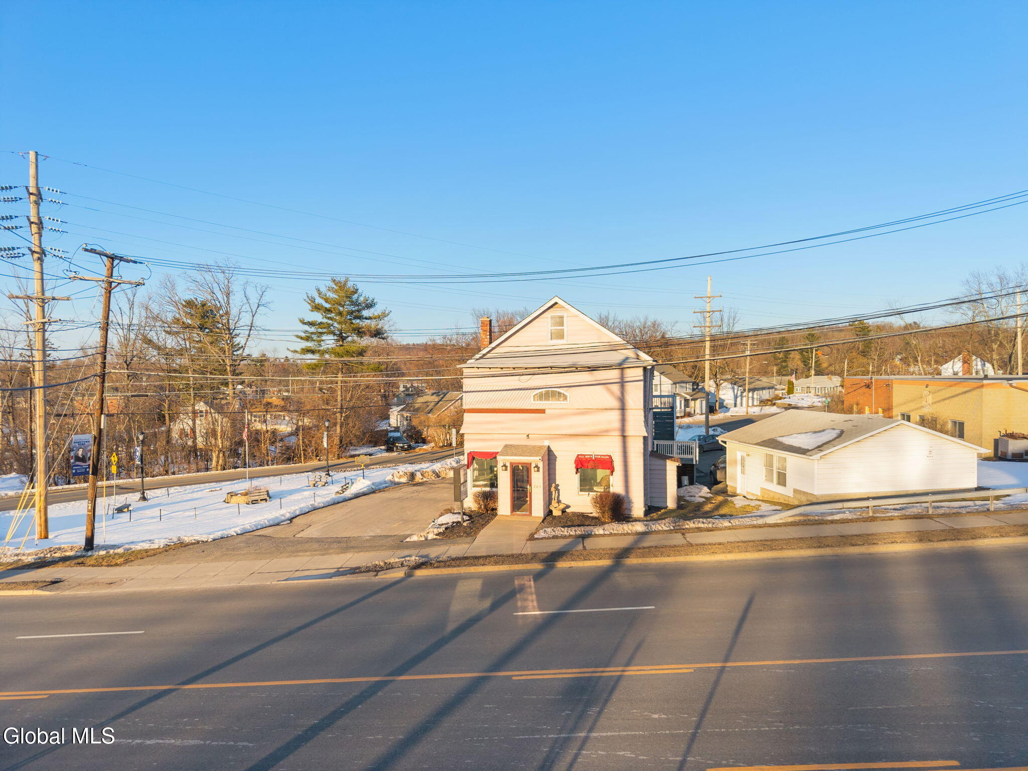203 Columbia Turnpike