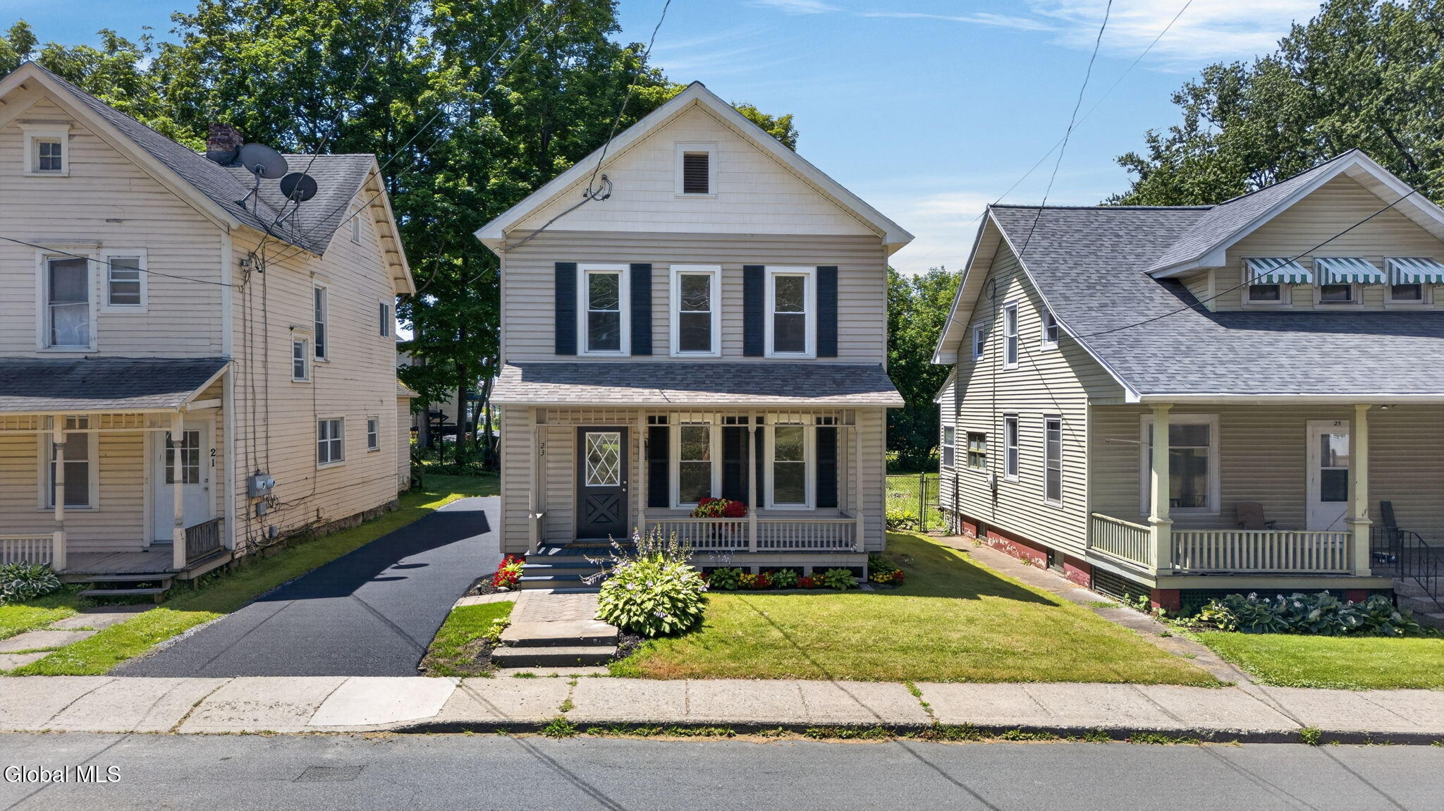 23 Lake Street