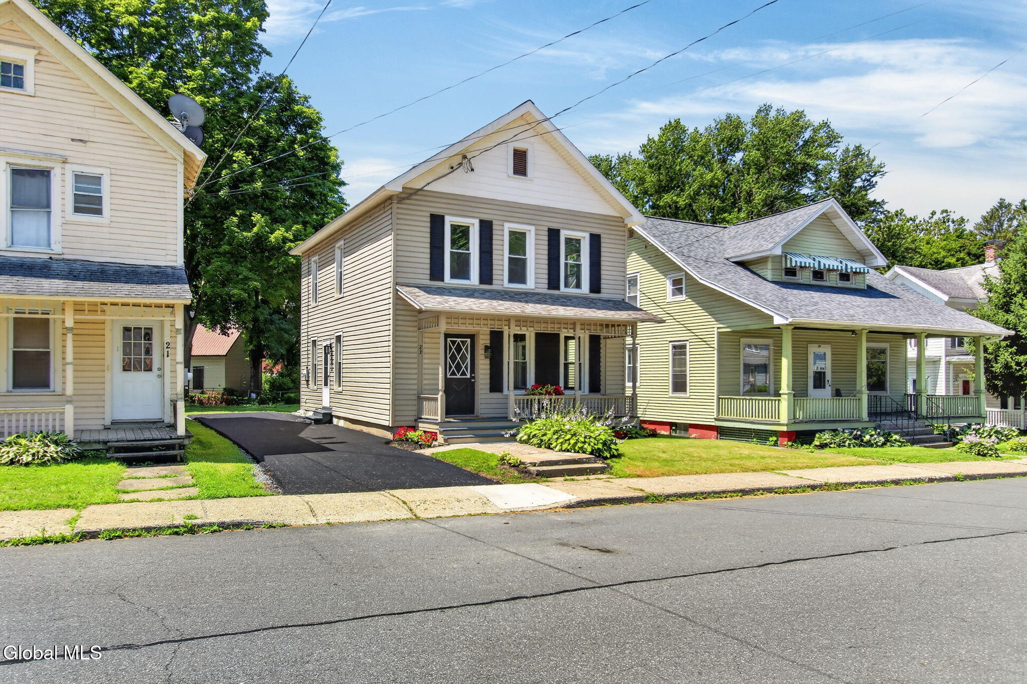 23 Lake Street