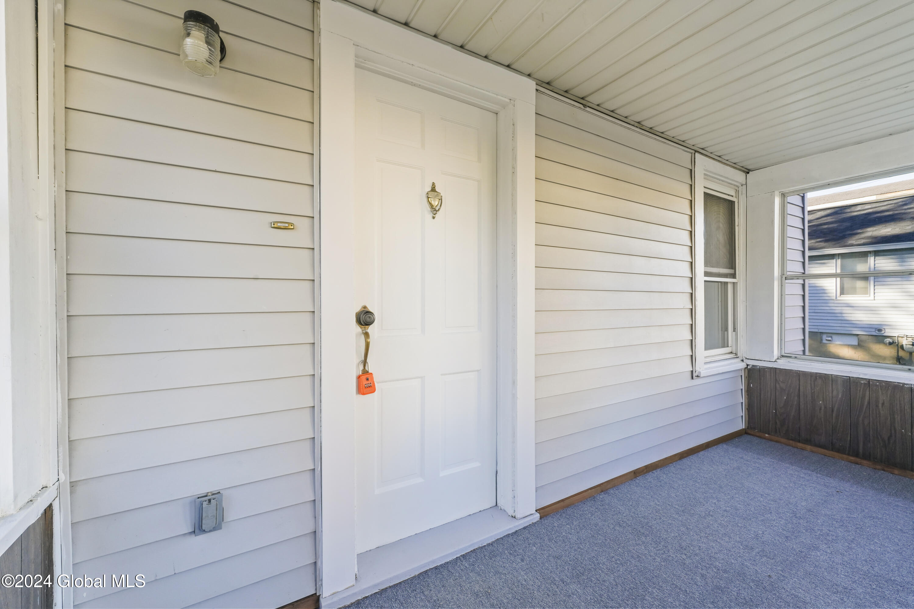 124 Cottage Street