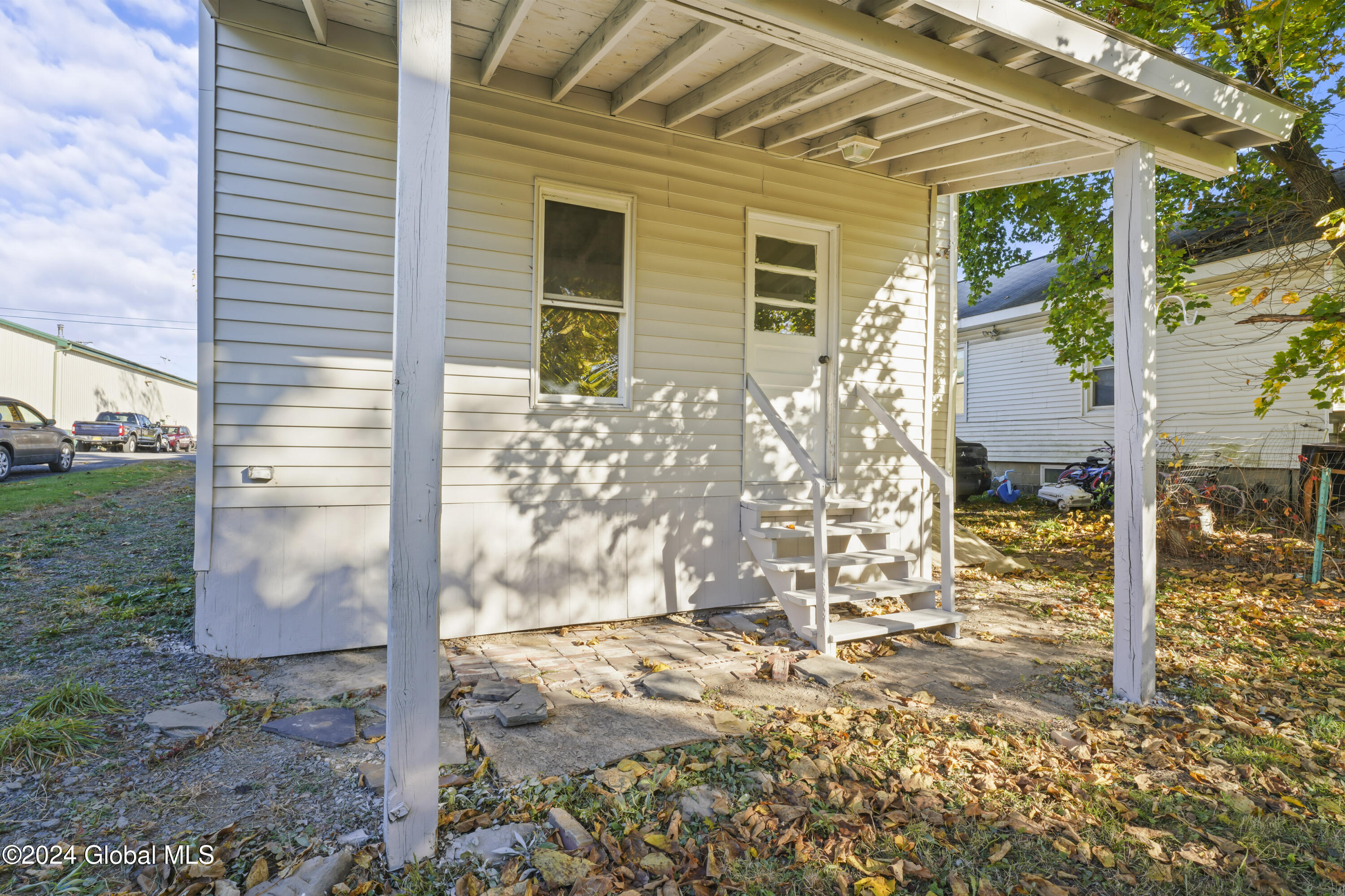 124 Cottage Street