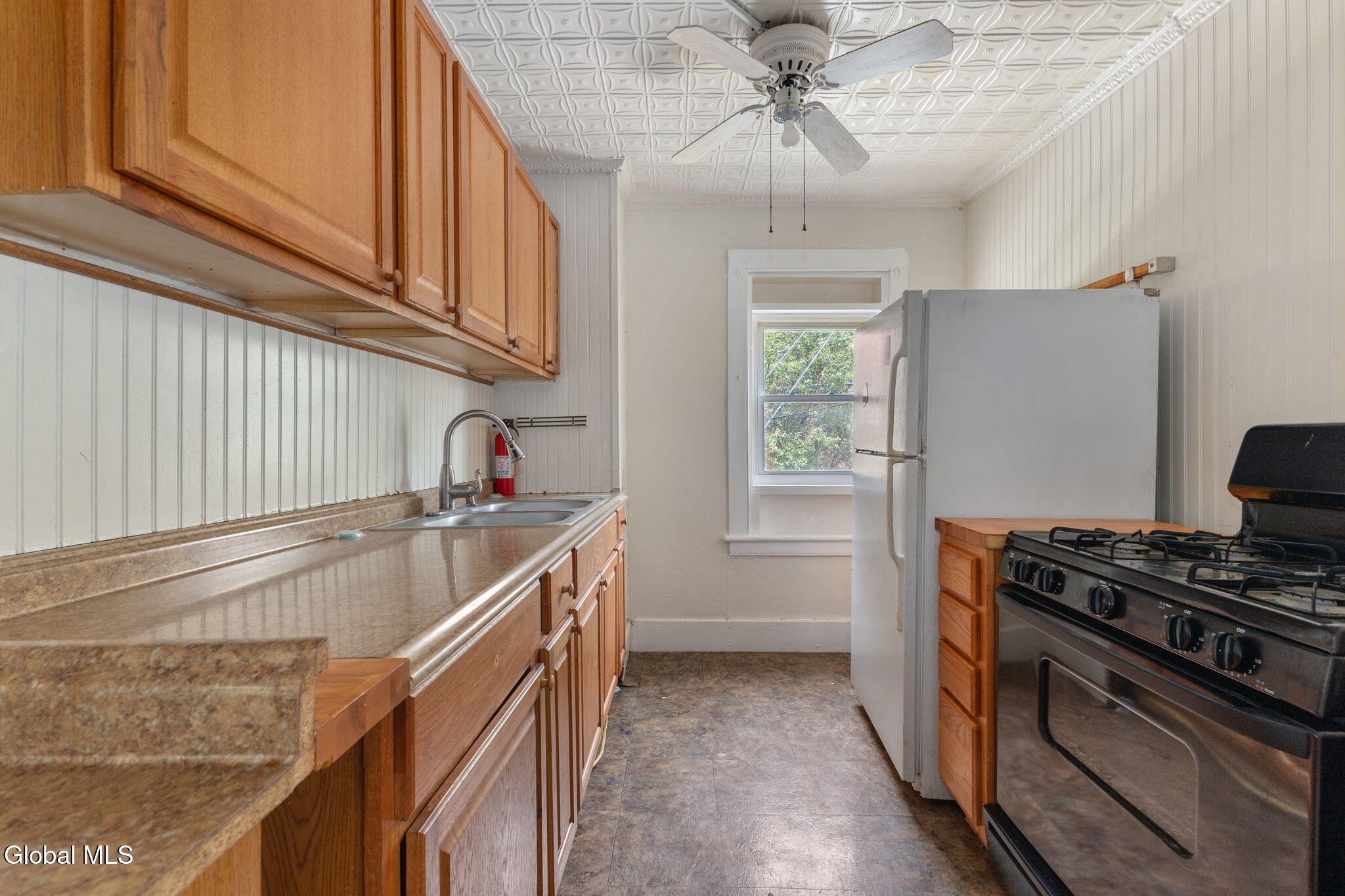 345-349 4th Street