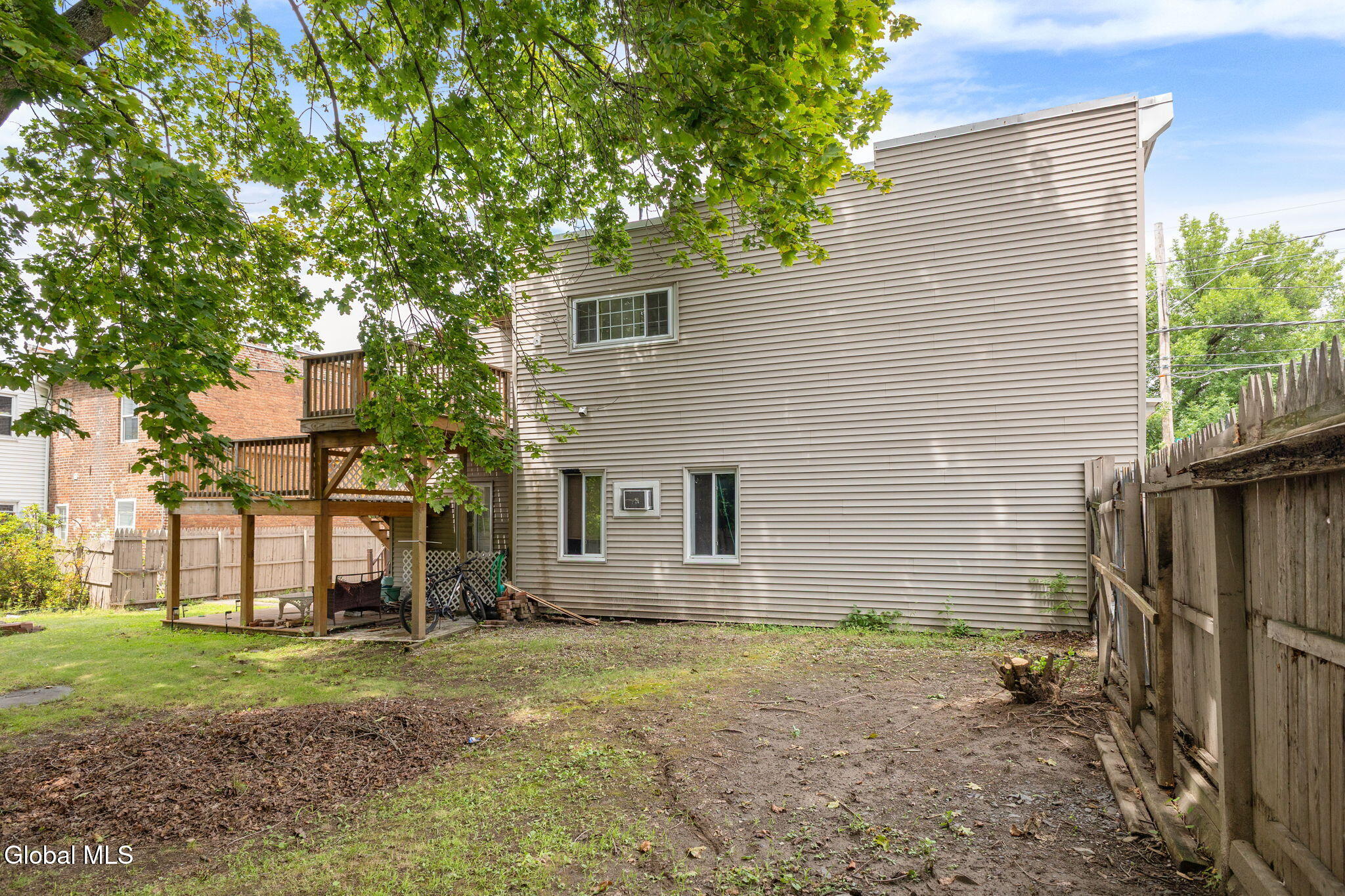 345-349 4th Street