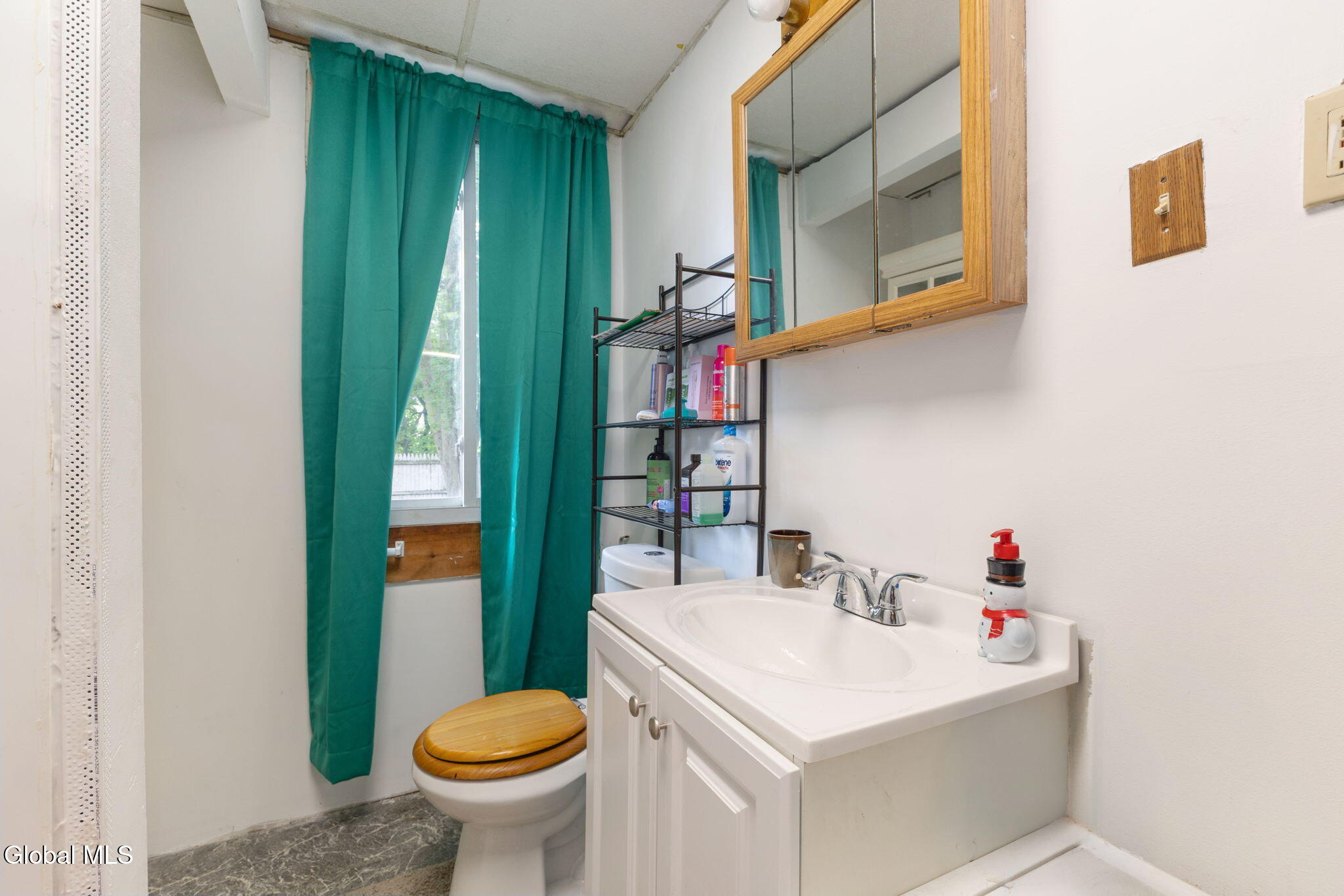 345-349 4th Street