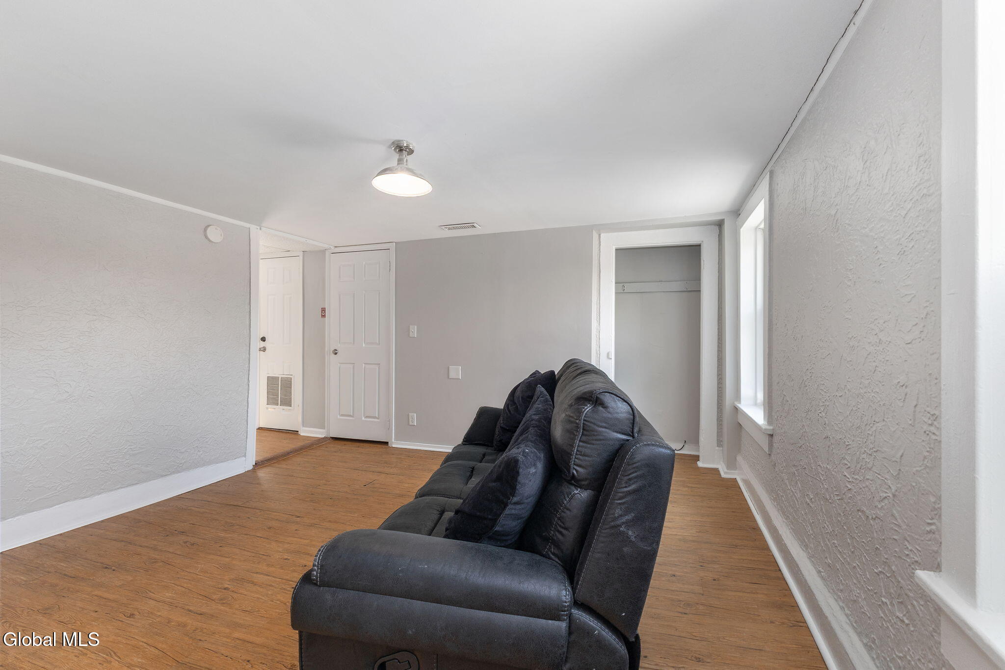 1302 5th Avenue