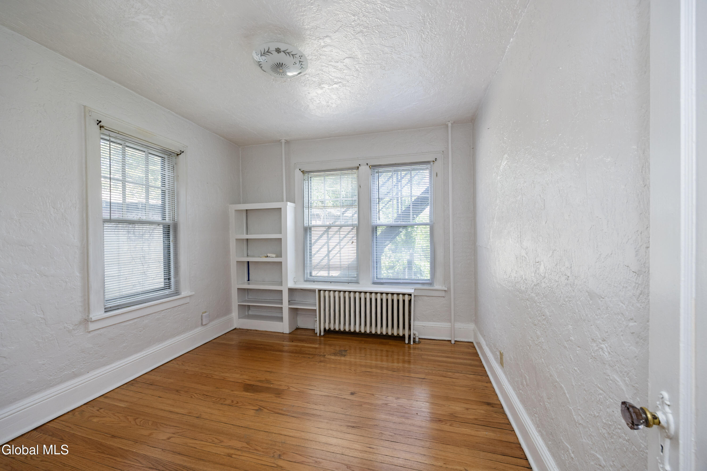 4 View Avenue