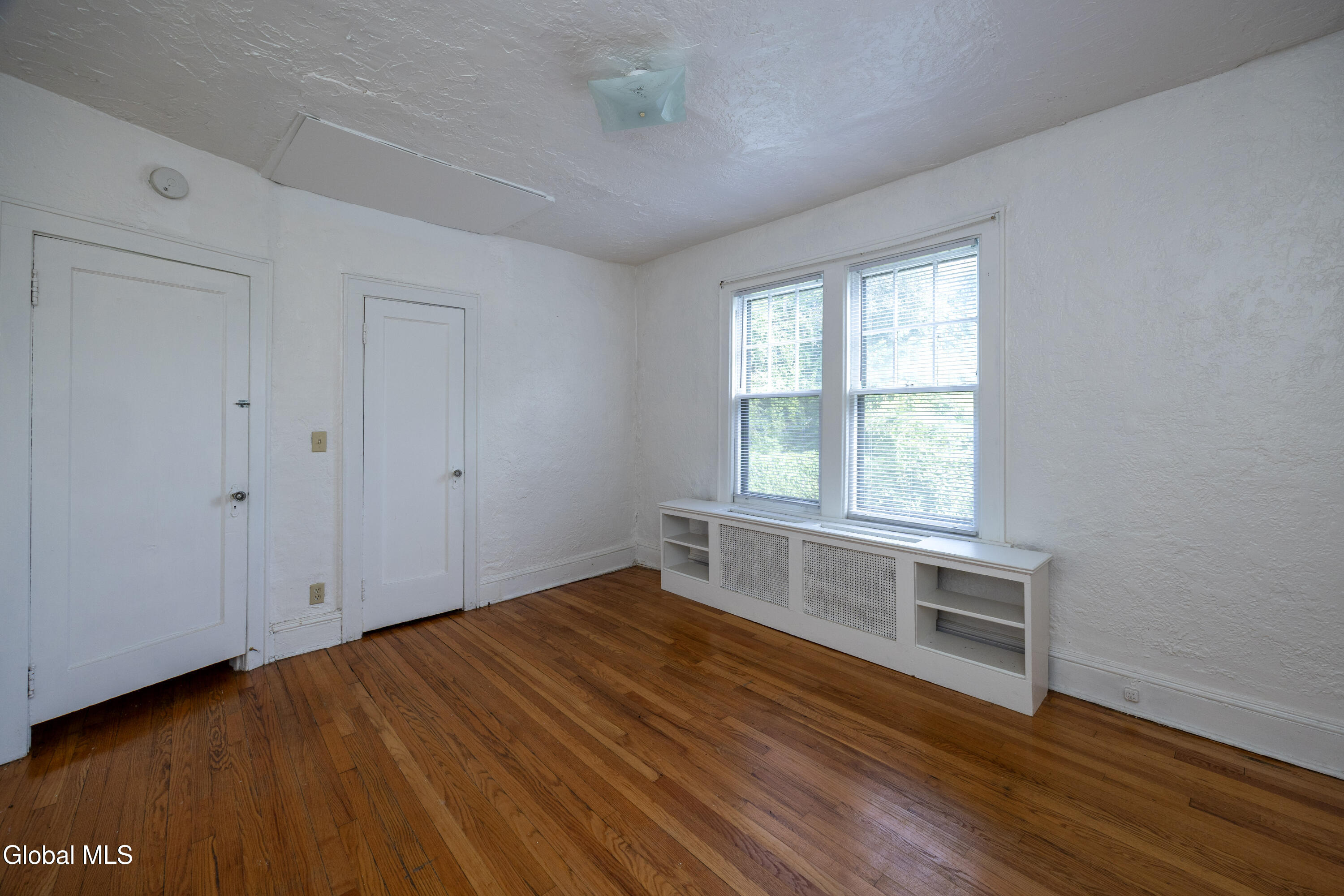 4 View Avenue