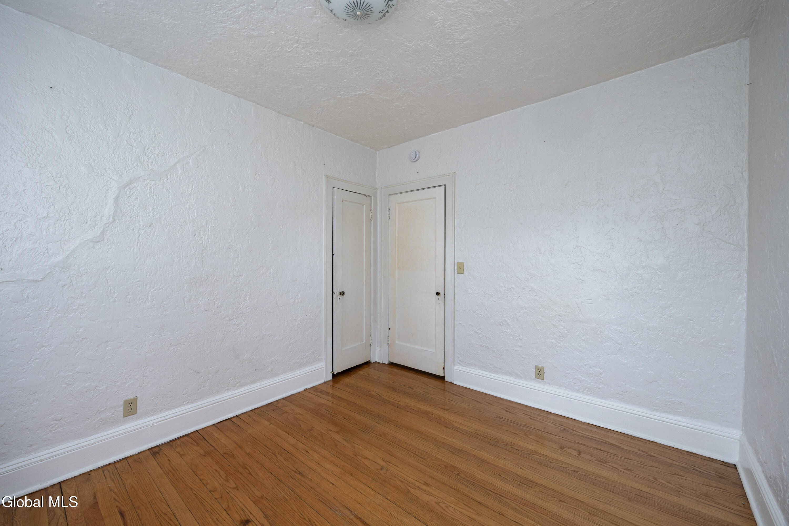 4 View Avenue