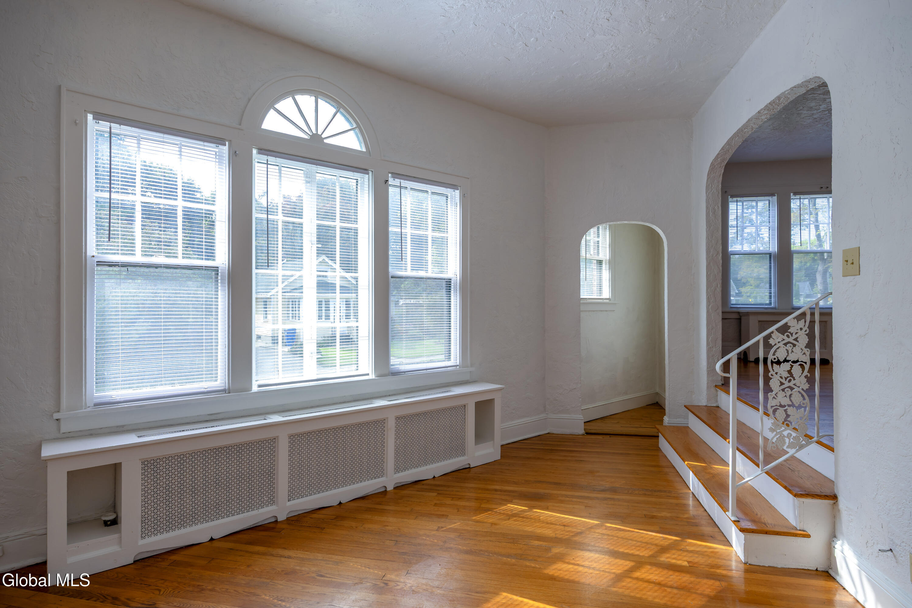 4 View Avenue