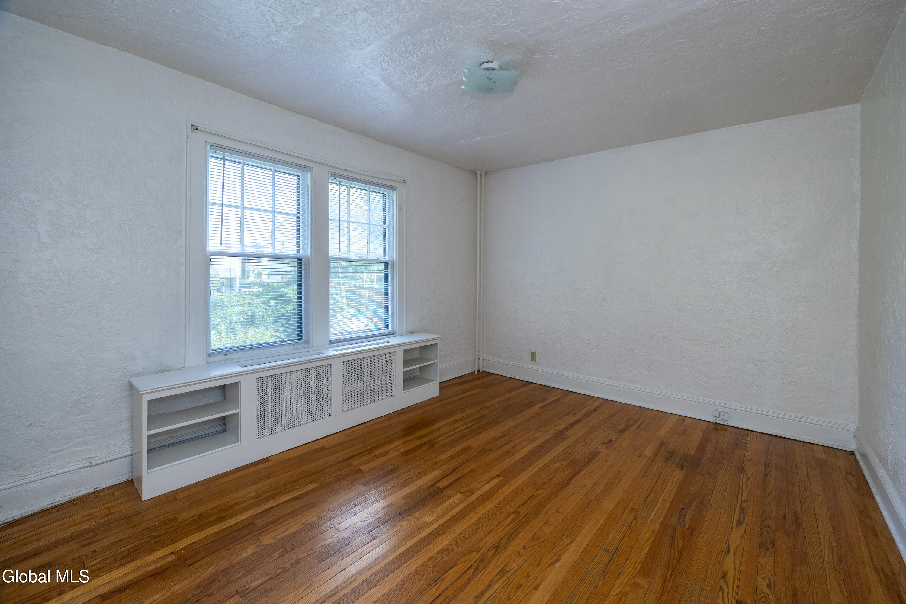 4 View Avenue