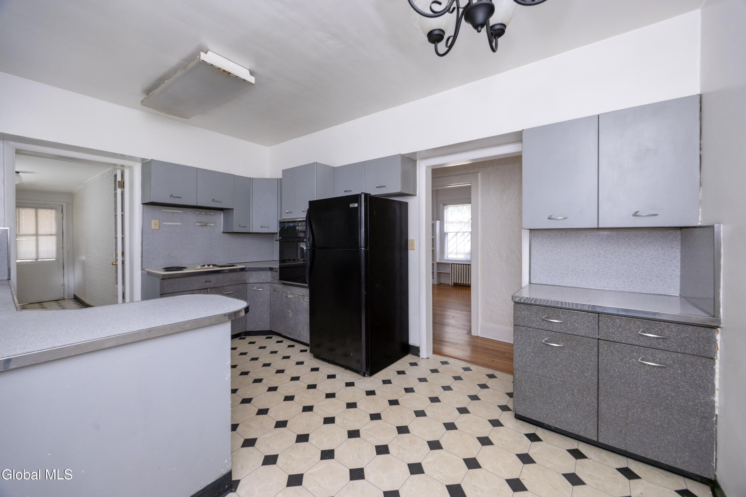 4 View Avenue