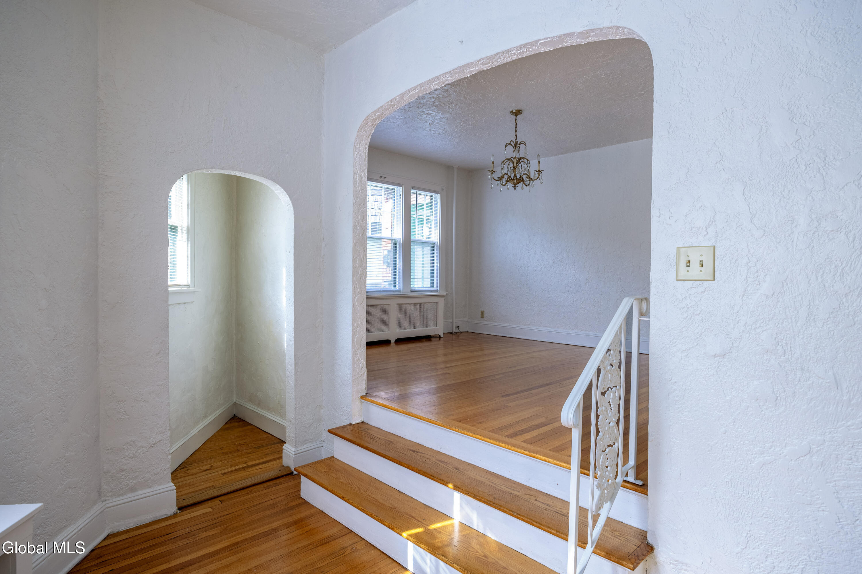 4 View Avenue