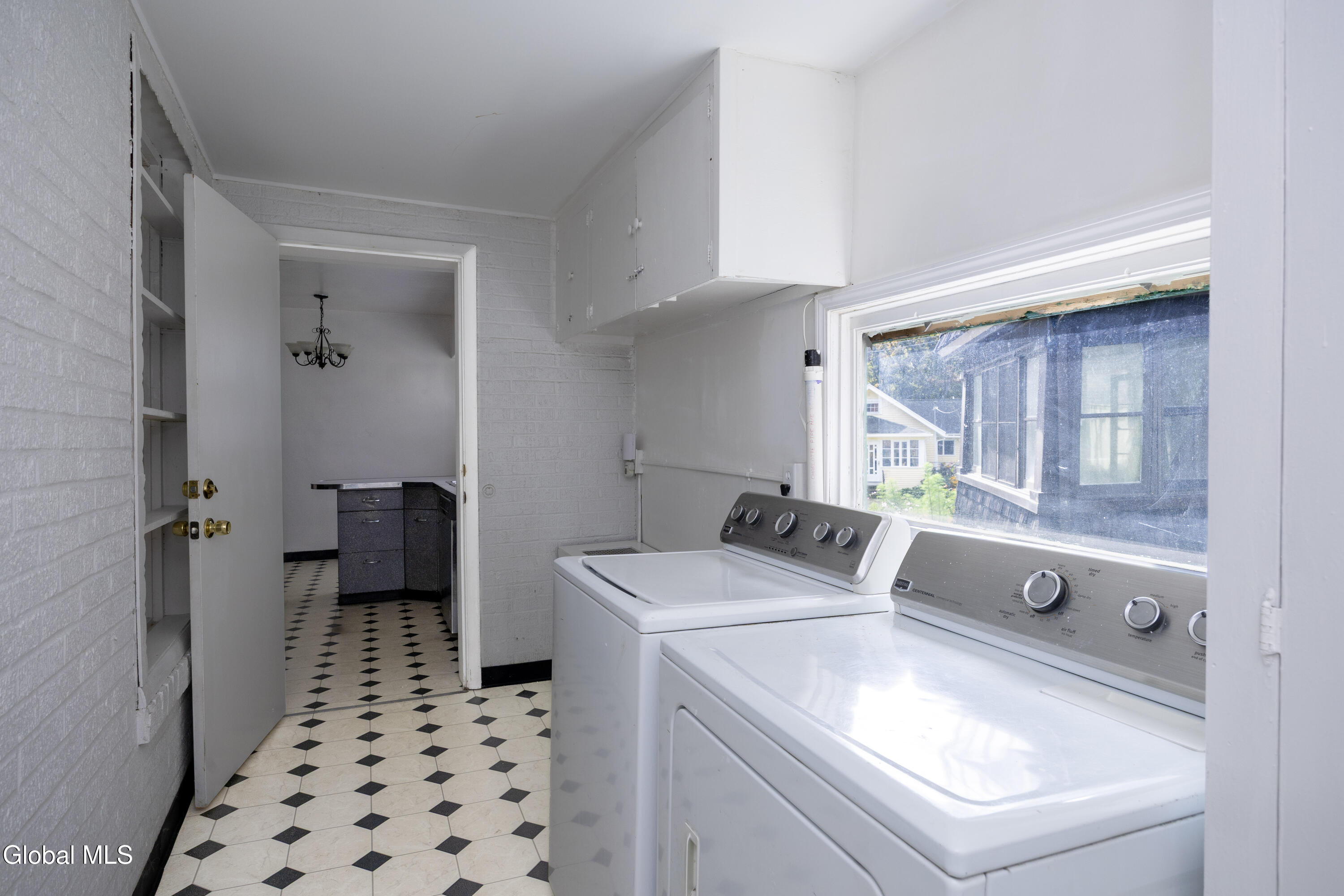 4 View Avenue