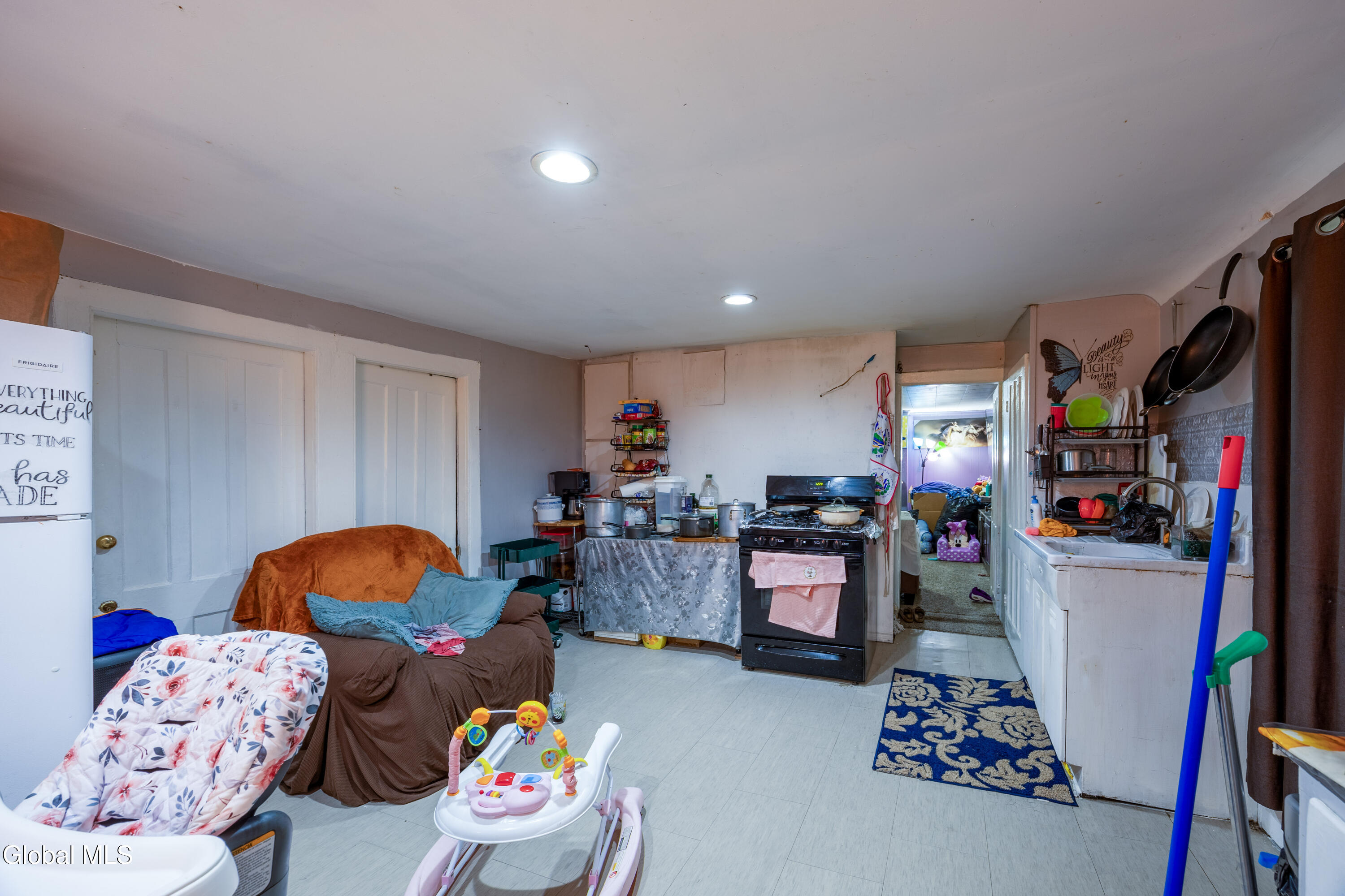727 Burden Avenue