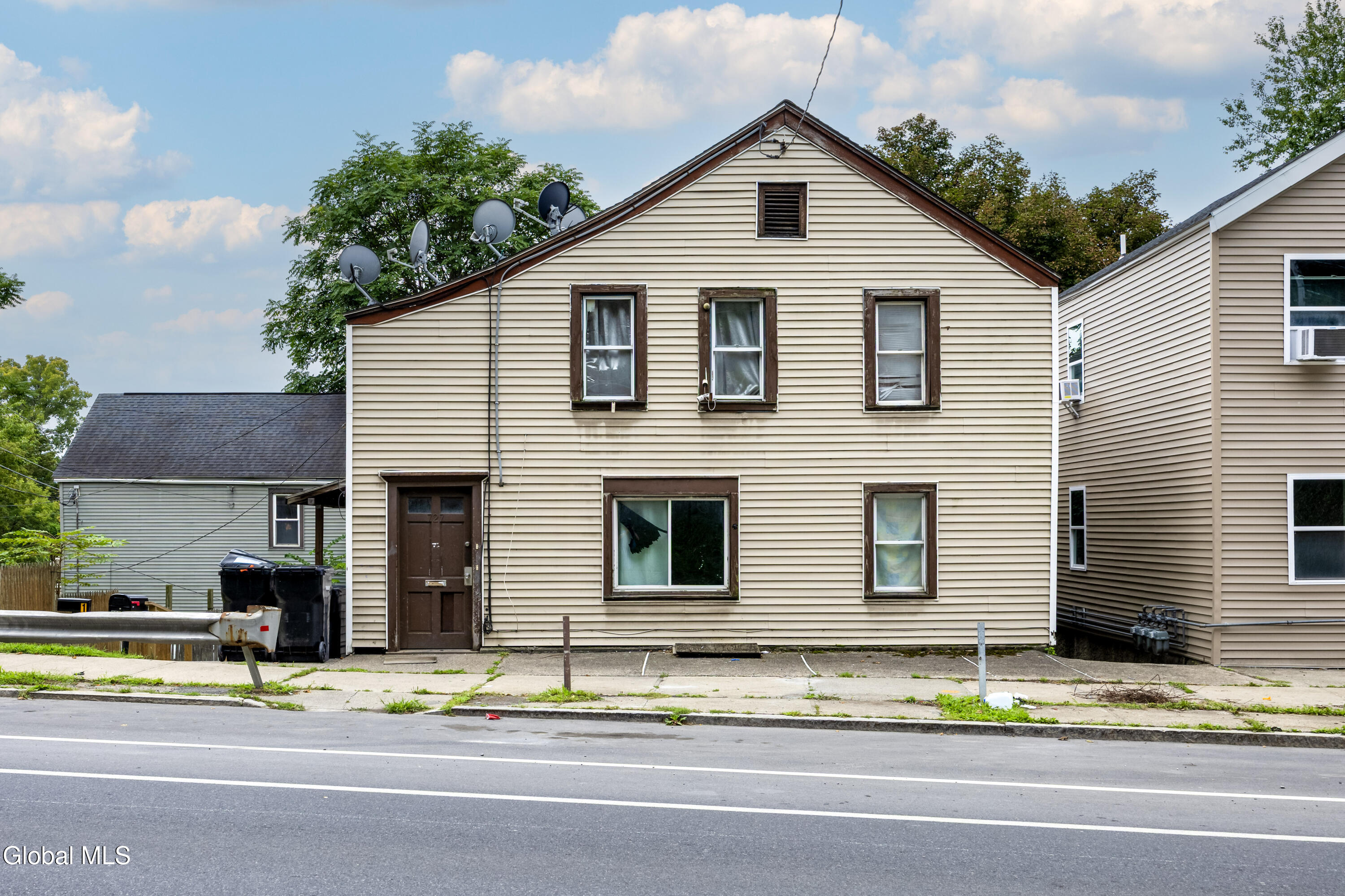 727 Burden Avenue