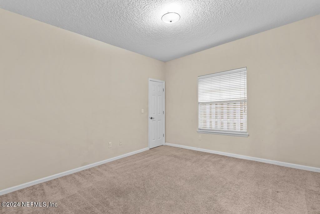 2310 W CLOVELLY Lane