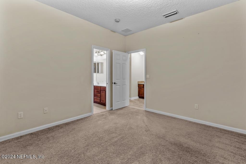 2310 W CLOVELLY Lane