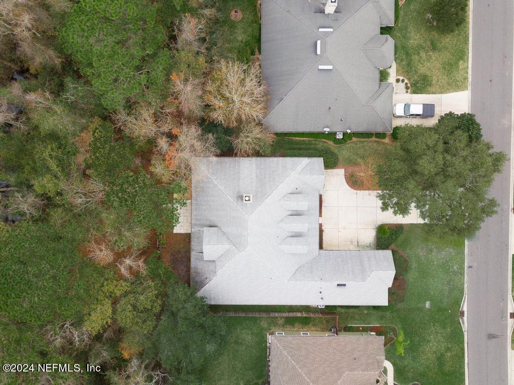 2310 W CLOVELLY Lane