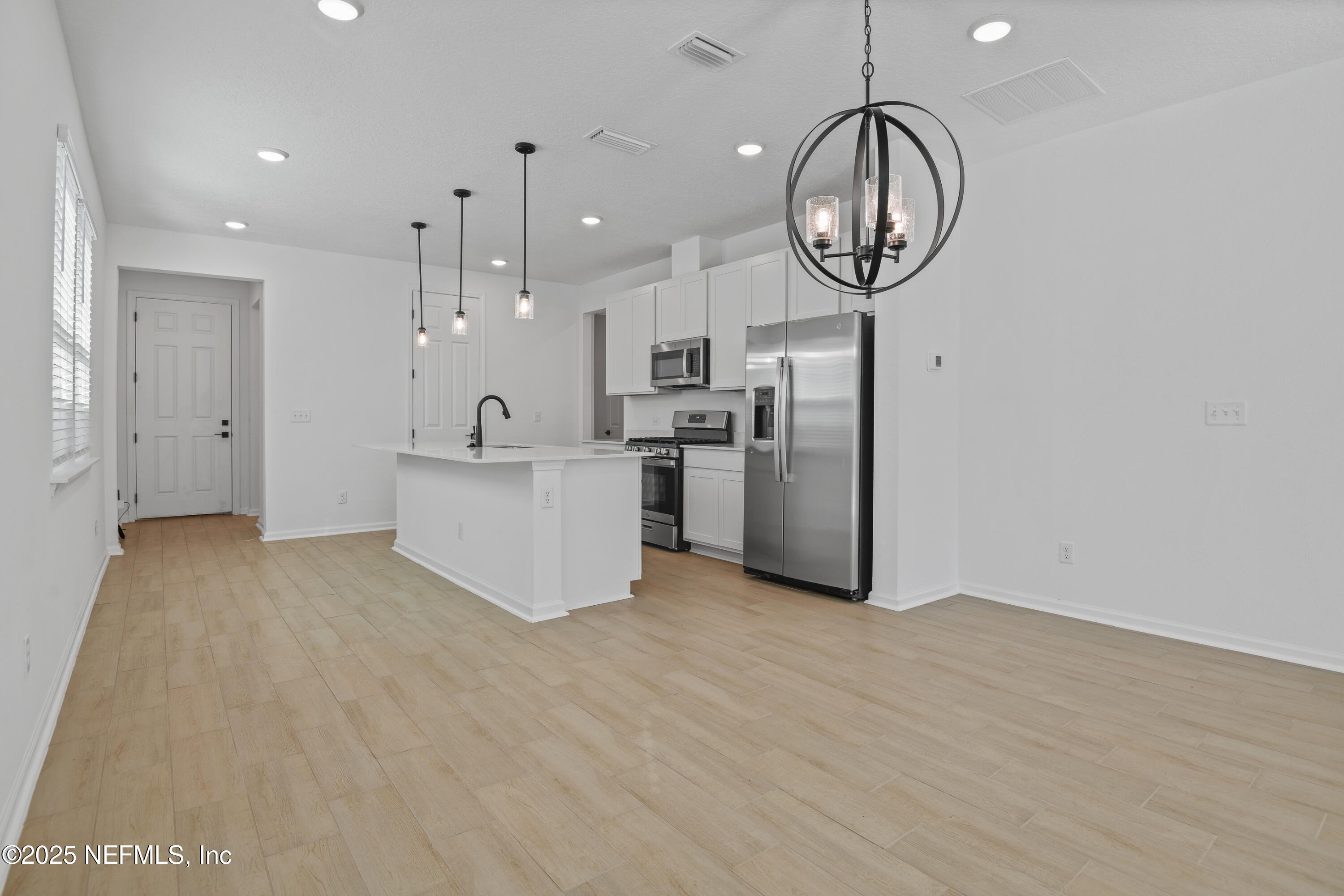 8224 CEDAR RUN Lane