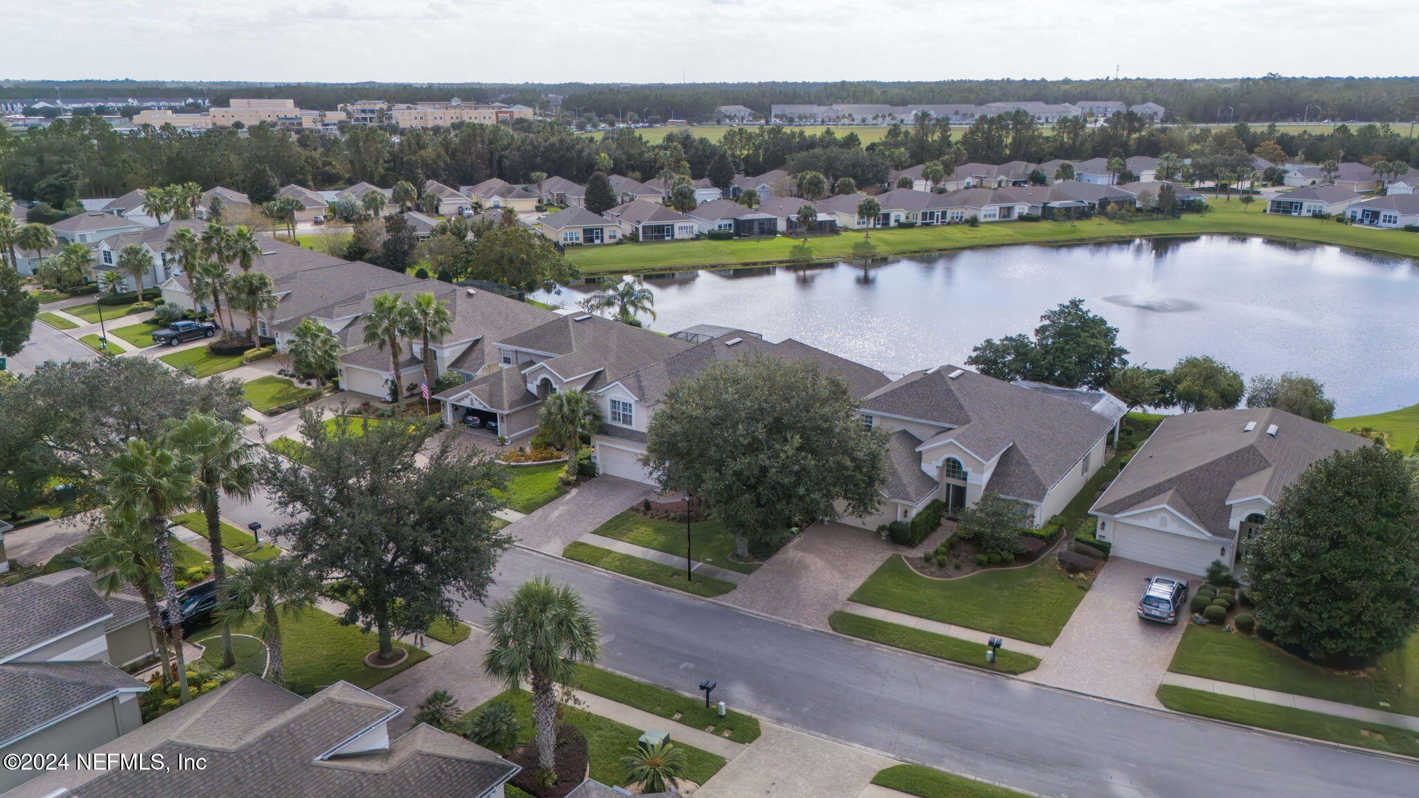9256 WATERGLEN Lane