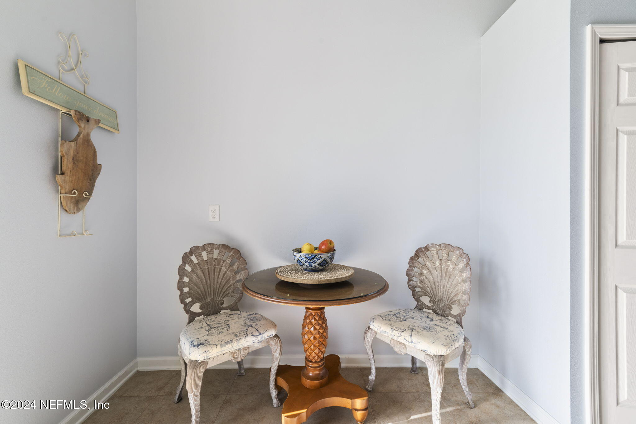 9256 WATERGLEN Lane