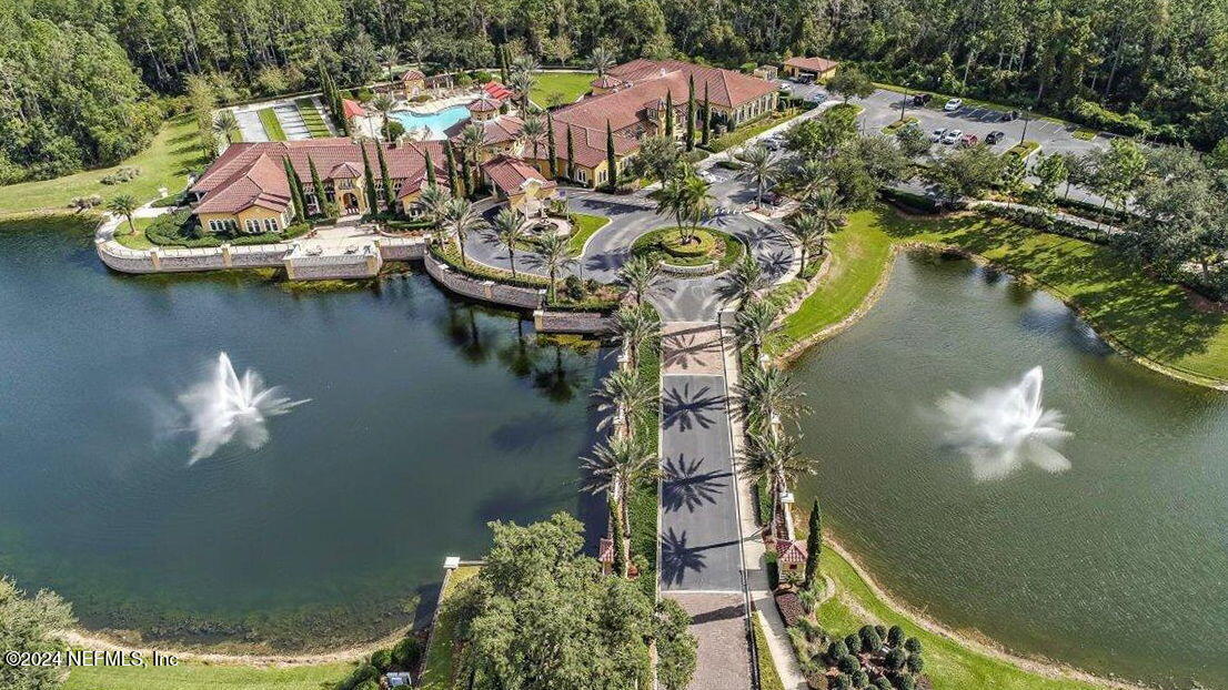 9256 WATERGLEN Lane