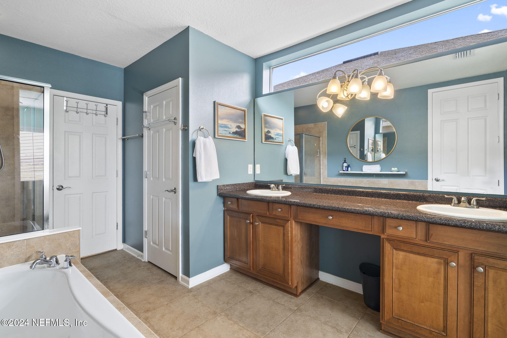 9256 WATERGLEN Lane