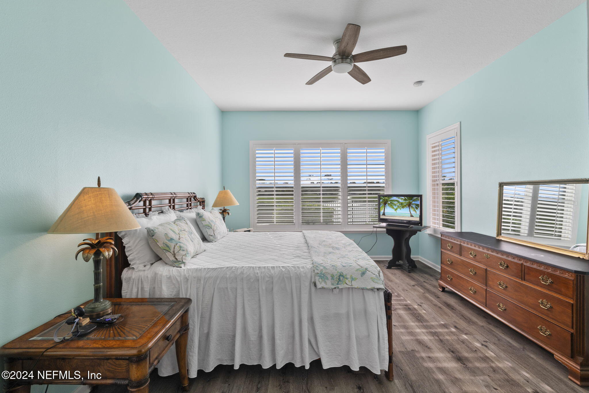9256 WATERGLEN Lane