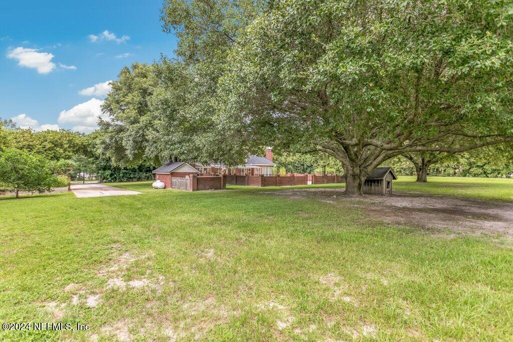 7436 WOODLAWN Road