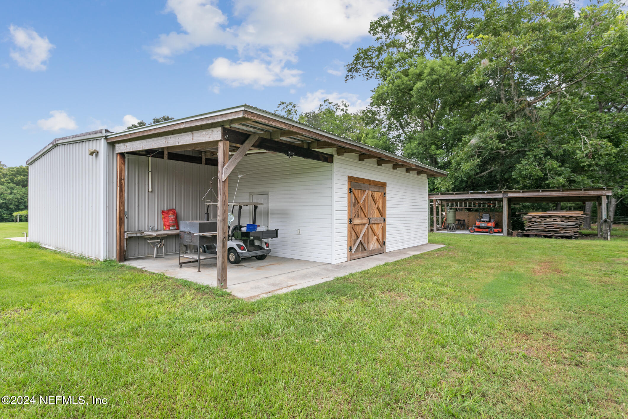 7436 WOODLAWN Road