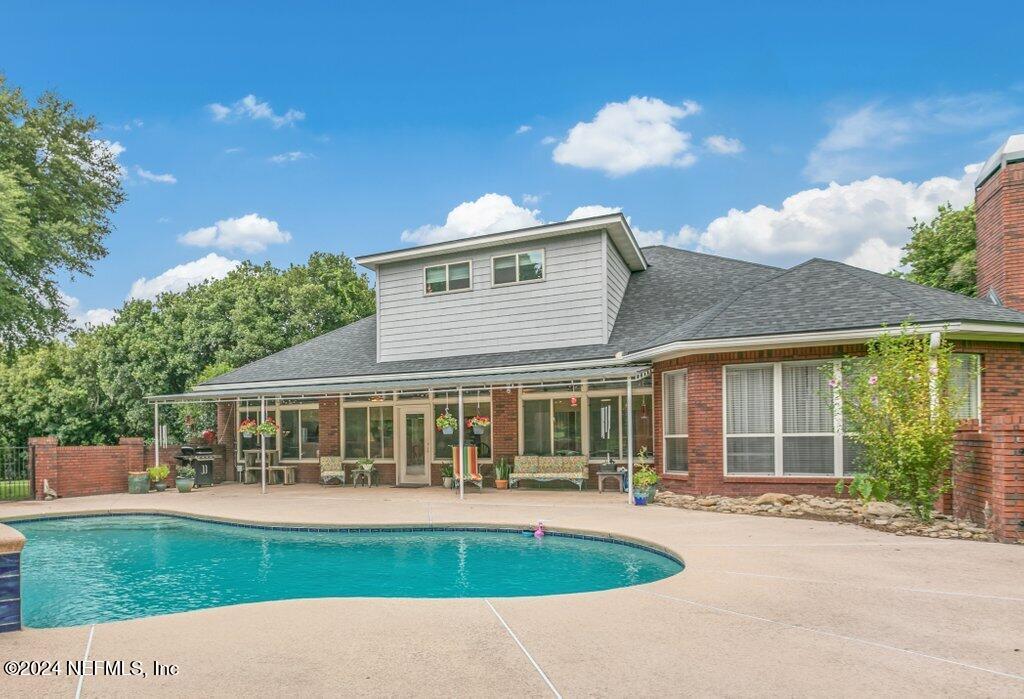 7436 WOODLAWN Road