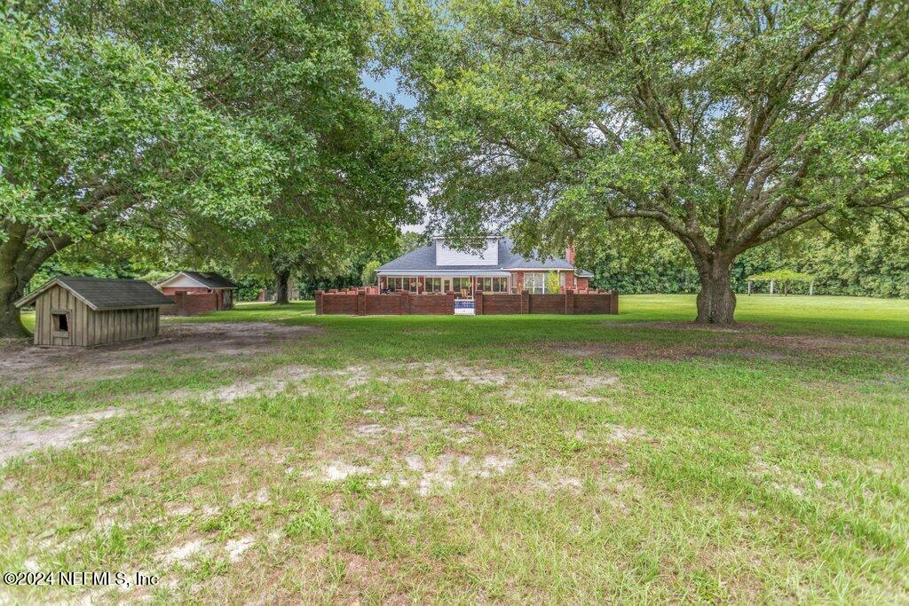 7436 WOODLAWN Road