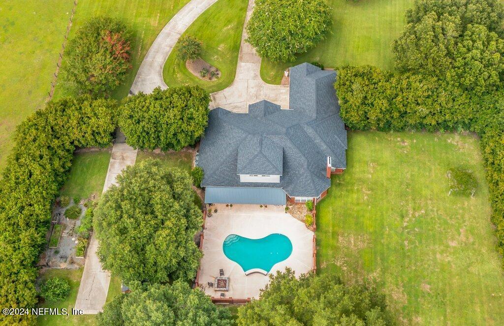 7436 WOODLAWN Road